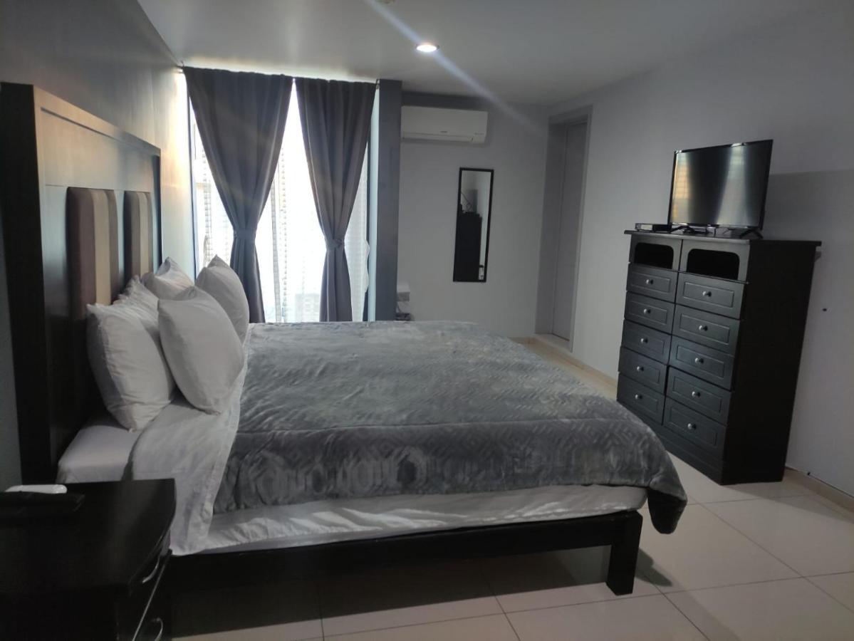אגואסקליינטס Hotel Casa Galeana Centro Con Estacionamiento Privado מראה חיצוני תמונה